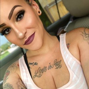 Meet your Posher, Janida